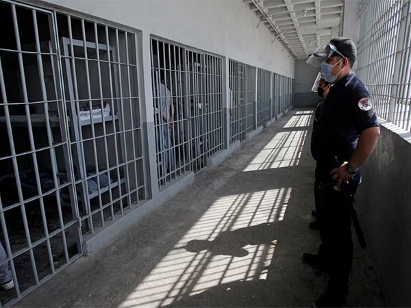 Mexico: 7 killed, 11 injured in prison riot