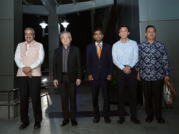 Singapore ministerial delegation arrives in Delhi for India-Singapore Ministerial Roundtable
