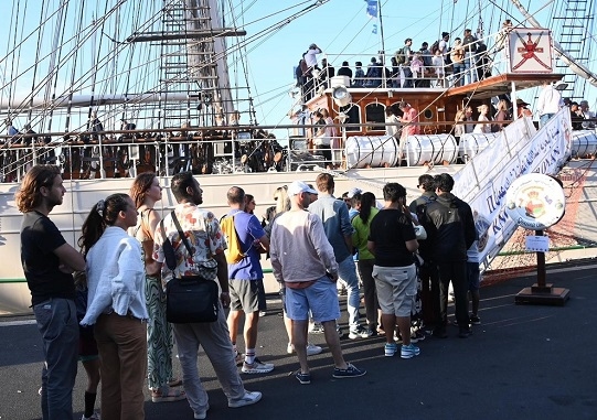 RNOV Shabab Oman II participates in SAIL Amsterdam Festival