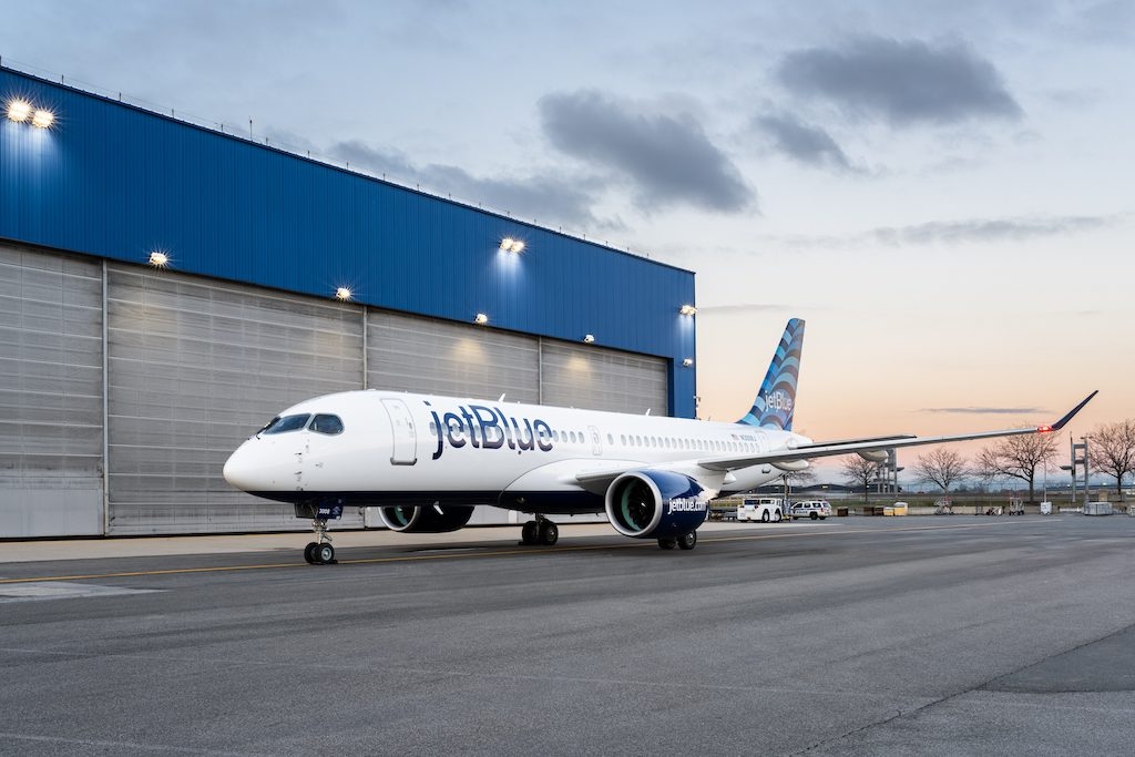 JetBlue's VC Sale, Airbnb's Cleaning Fees and Social Commerce's Impact