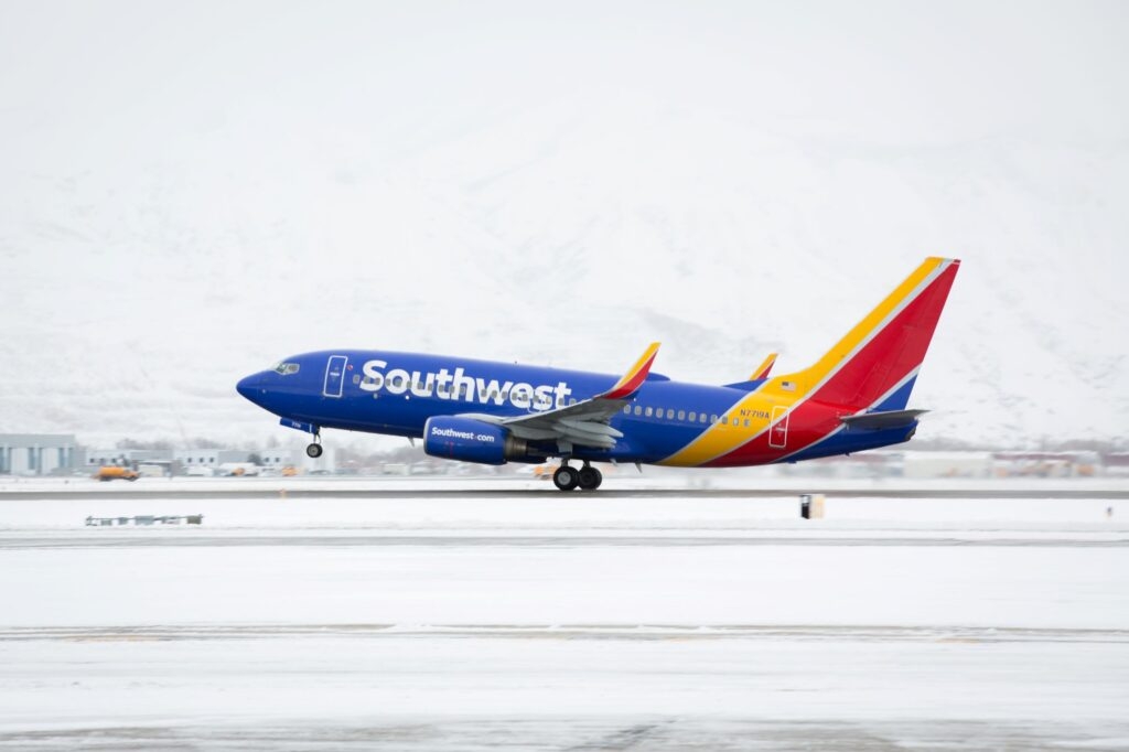 Southwest's Overhaul: New Bag Fees, Seating Changes – What's at Stake