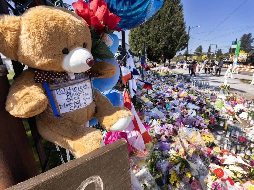 At a Lapu Lapu roadside memorial: 'I hear the victims in my nightmares'