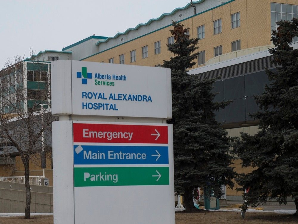 'Disconnected': Province's ER wait numbers not whole story, says top Alberta doc