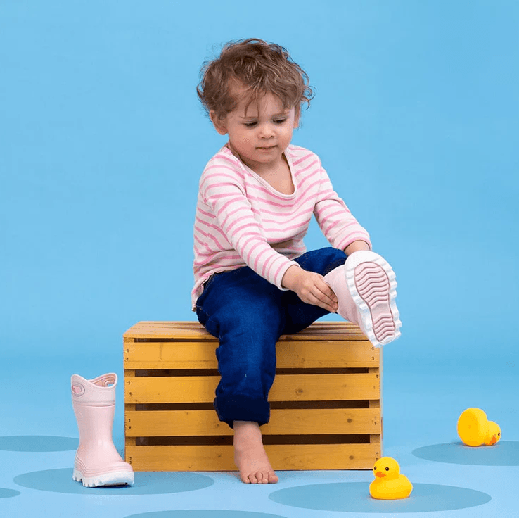 Where to shop for kids' shoes from Canadian brands