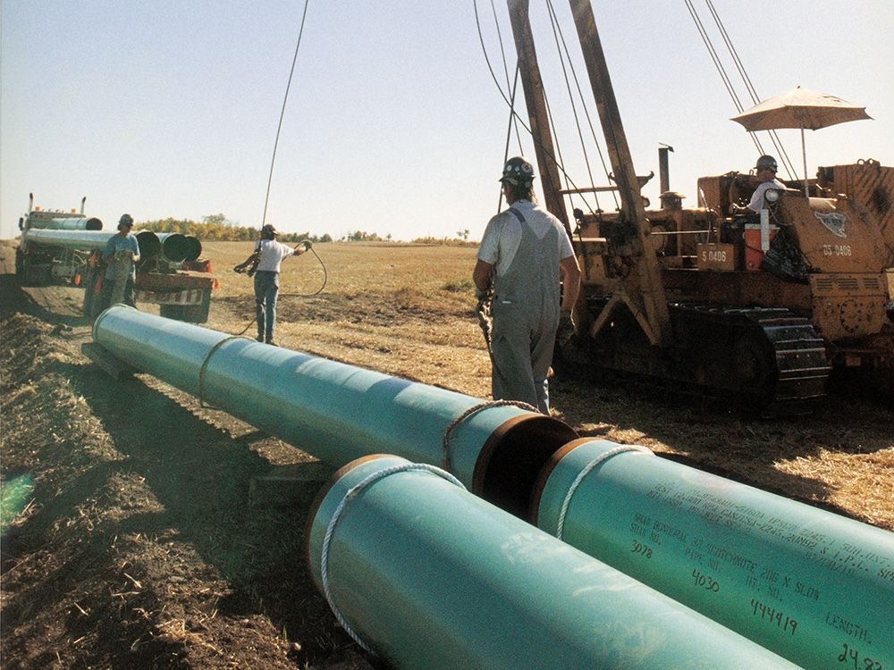 Enbridge sees strong demand in U.S., hurdles in Canada
