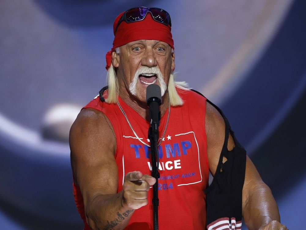 BREAKING: Wrestling great Hulk Hogan dead at 71