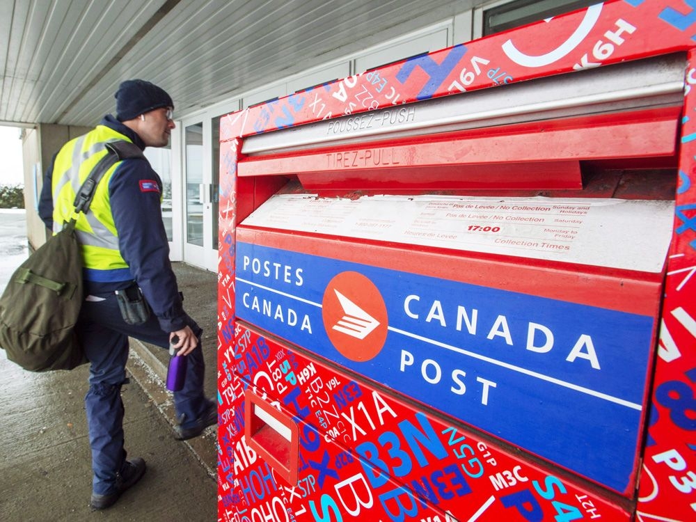 Canada Post strike: Union to review new offers submitted today