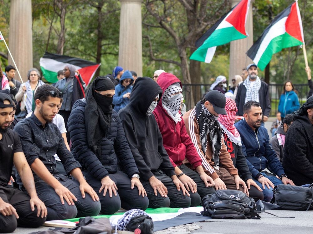 FIRST READING: Ottawa hired U.K. contractor to monitor pro-Israel social media posts