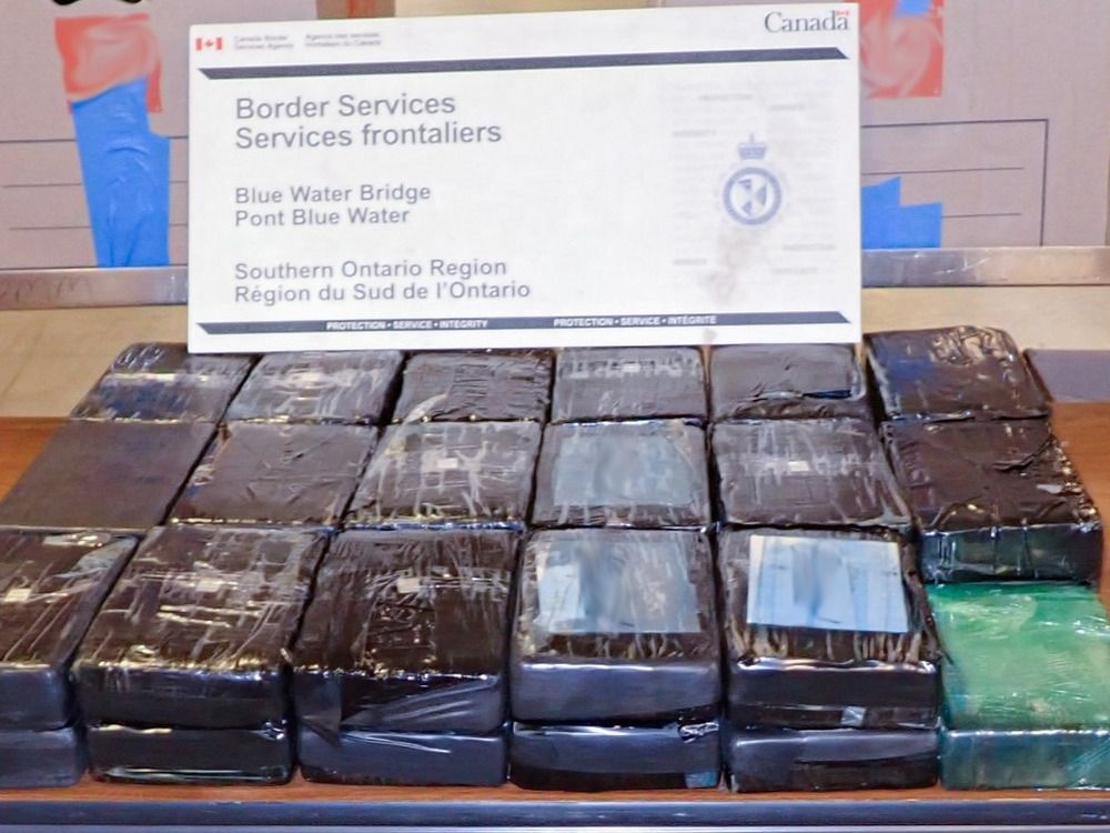 Canadian Border Services seize 187 kg of cocaine at Ontario crossing