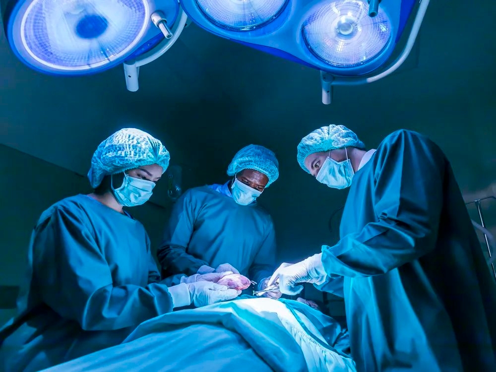 Canadians still waiting longer for surgeries than before COVID
