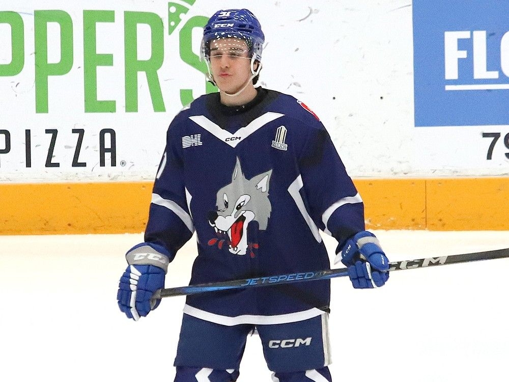 Hudson Chitaroni focused on next season in Sudbury, playing pro hockey