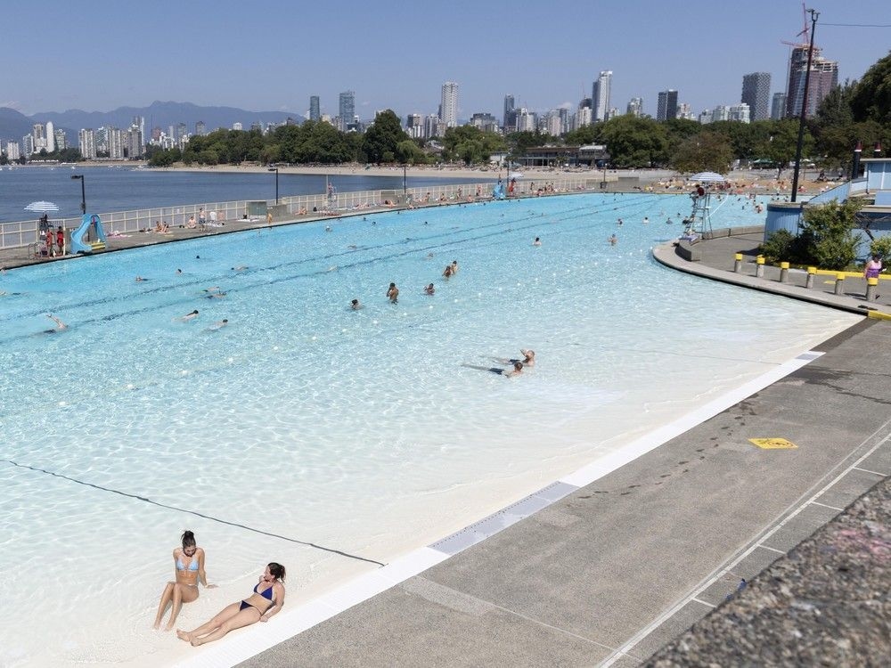 'Outdated' Kits pool reservation system part of growing turf war between park board and mayor