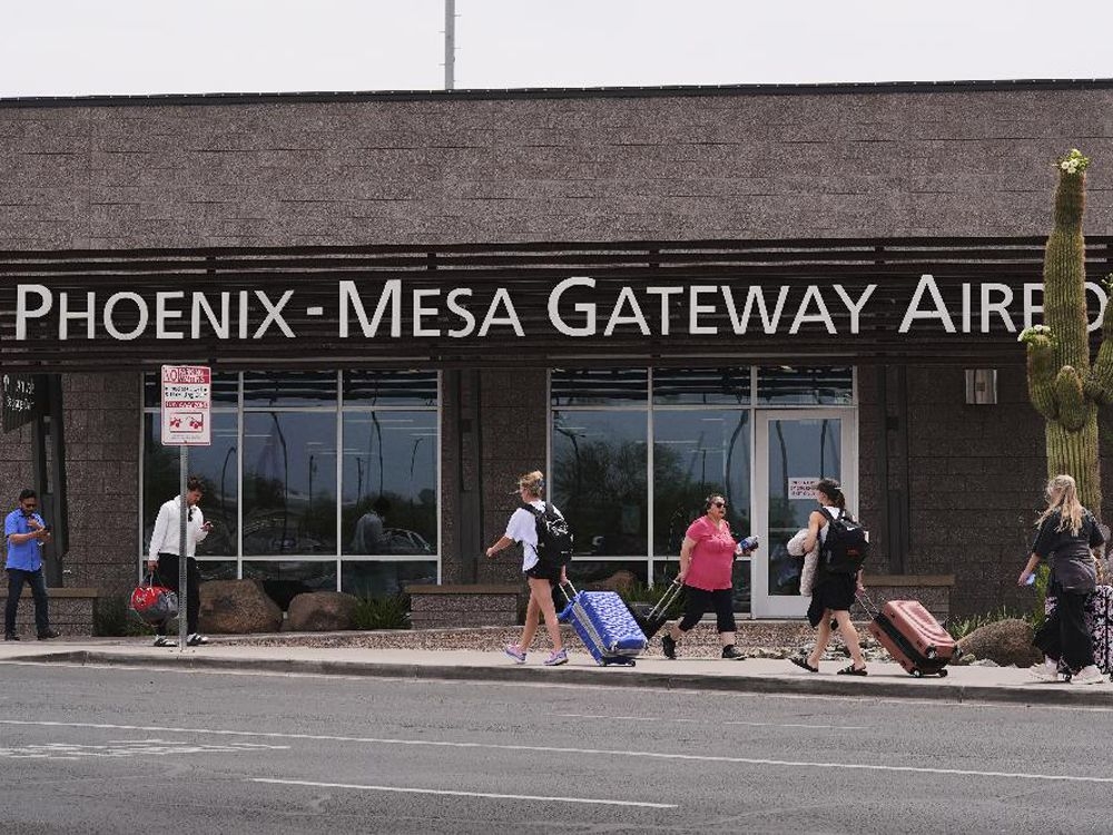 Budget airline begins deportation flights for ICE with start of Arizona operations