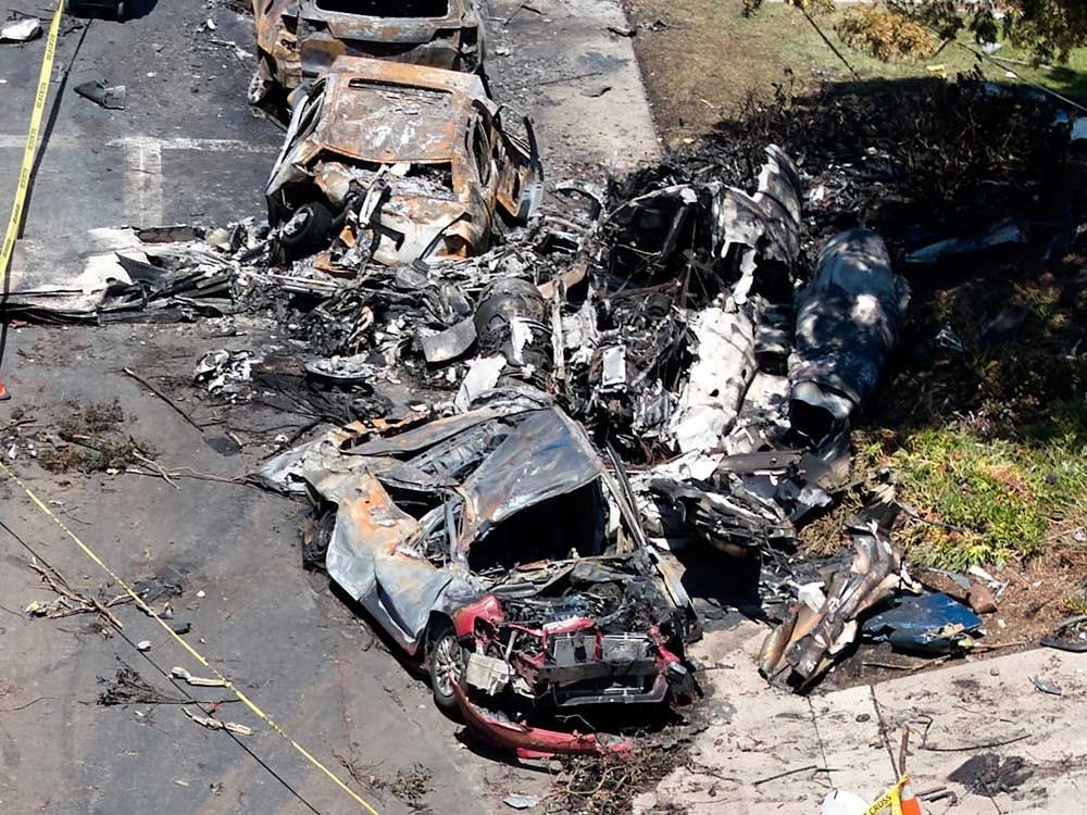 Runway lights were out as pilot tried to land at foggy San Diego airport before fatal crash