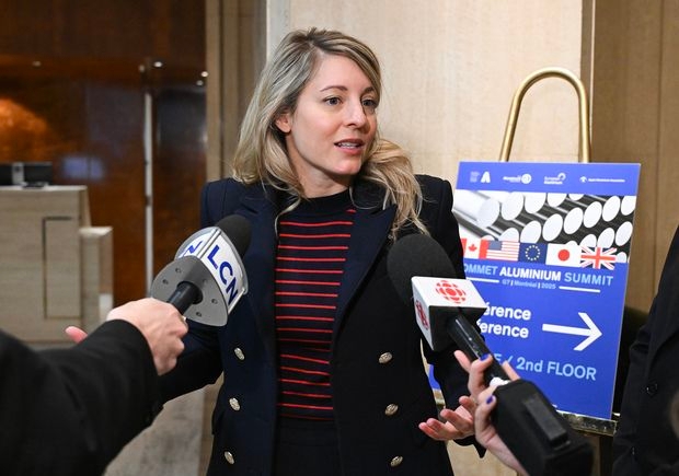 Joly commits to prioritizing Canadian steel, aluminum for defence, infrastructure