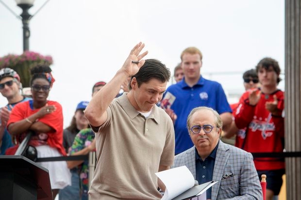 T.J. Oshie, Capitals Stanley Cup champion, retires at 38