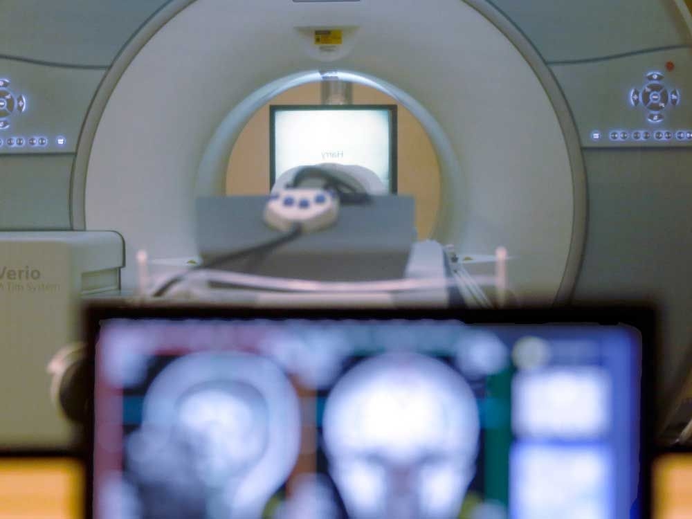 Man pulled into MRI machine after he walked into an exam room wearing a chain necklace