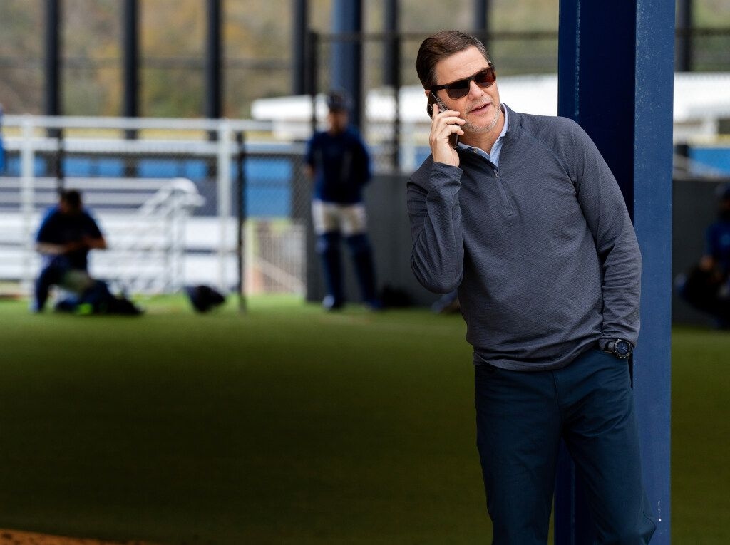 Should the Toronto Blue Jays go all-in at the trade deadline?