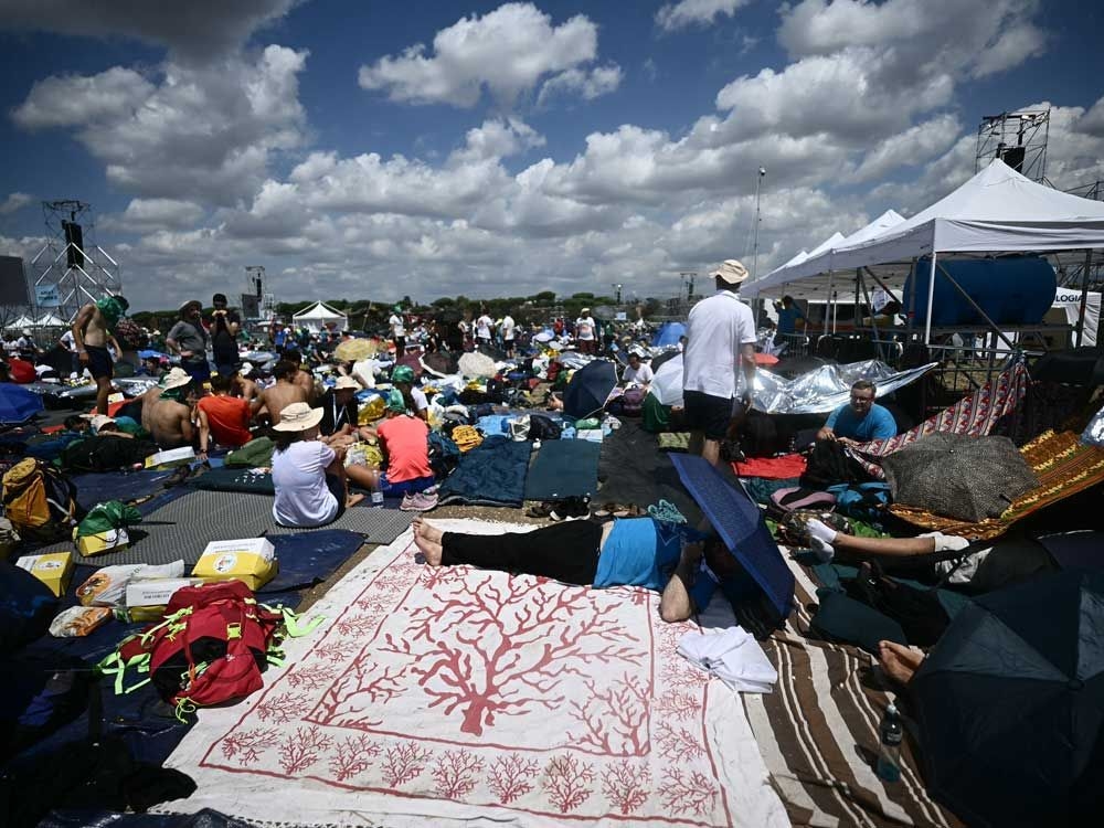 A half-million young Catholics invade Rome, awaiting Pope Leo XIV at Holy Year youth festival