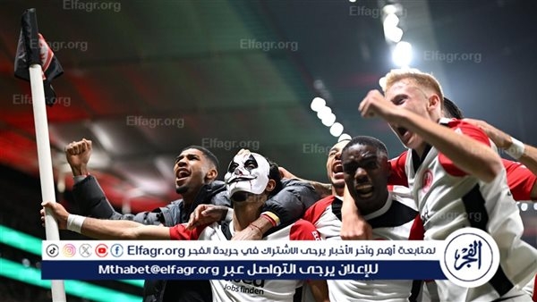 حارس مرمى فرانكفورت يغيب عن الملاعب عدة أشهر لإصابة في الركبة