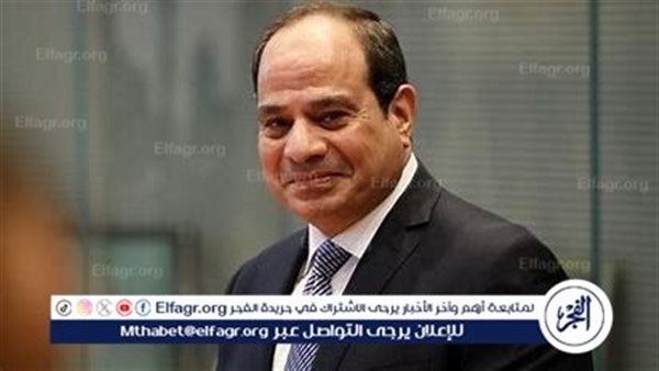 السيسي يهنئ منتخب سلاح السيف بعد فوزه بذهبية كأس العالم