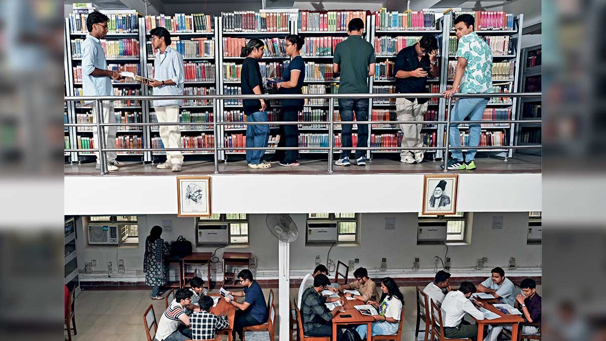 Moving into a higher orbit  Atma Ram Sanatan Dharma College, New Delhi