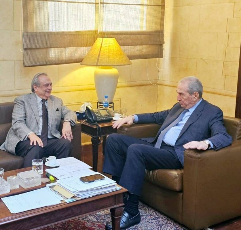 حبيب يتابع مع الجسر قروض قطر وأبوظبي