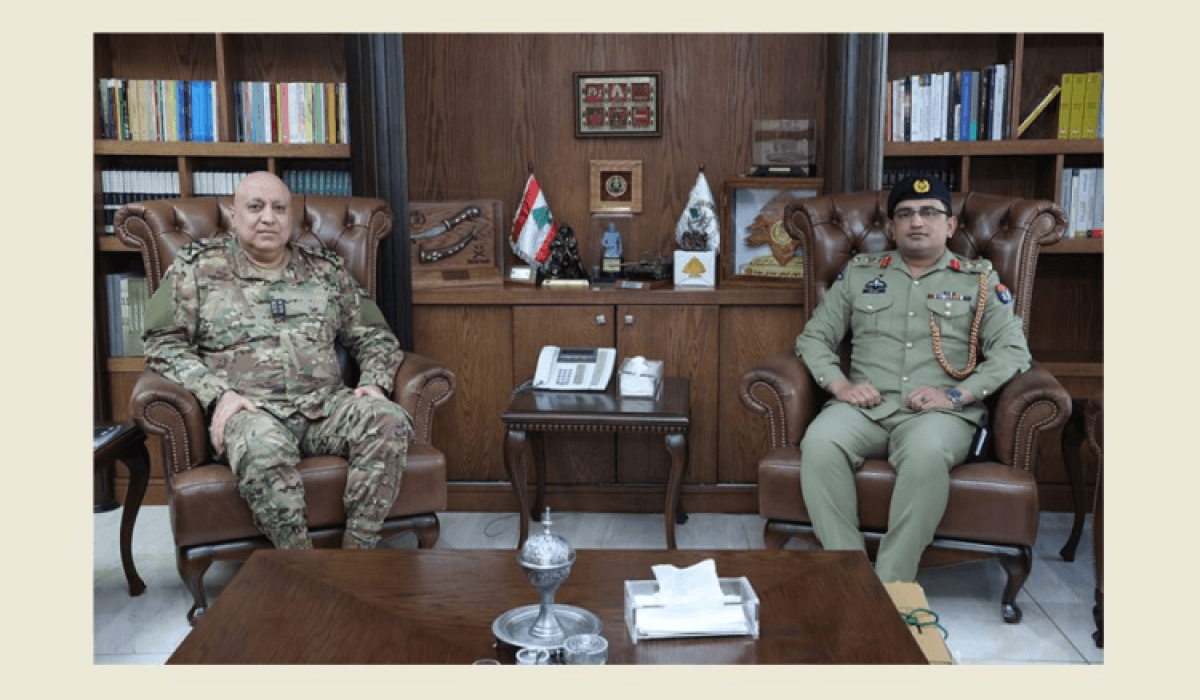 قائد الجيش بالإنابة استقبل