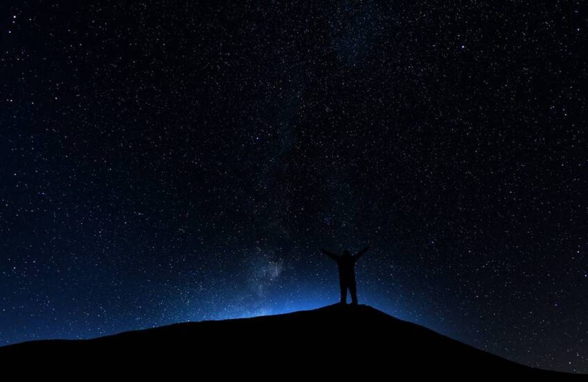 سبعة كواكب في صورة واحدة