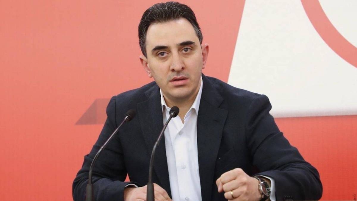 الحاج لـ "الديار": التعيينات الأمنيّة ستصدر دفعةً واحدة ولا خلافات لا نتدخّل بالشأن السوري ونطمح لجمهوريّة ديموقراطيّة على حدودنا