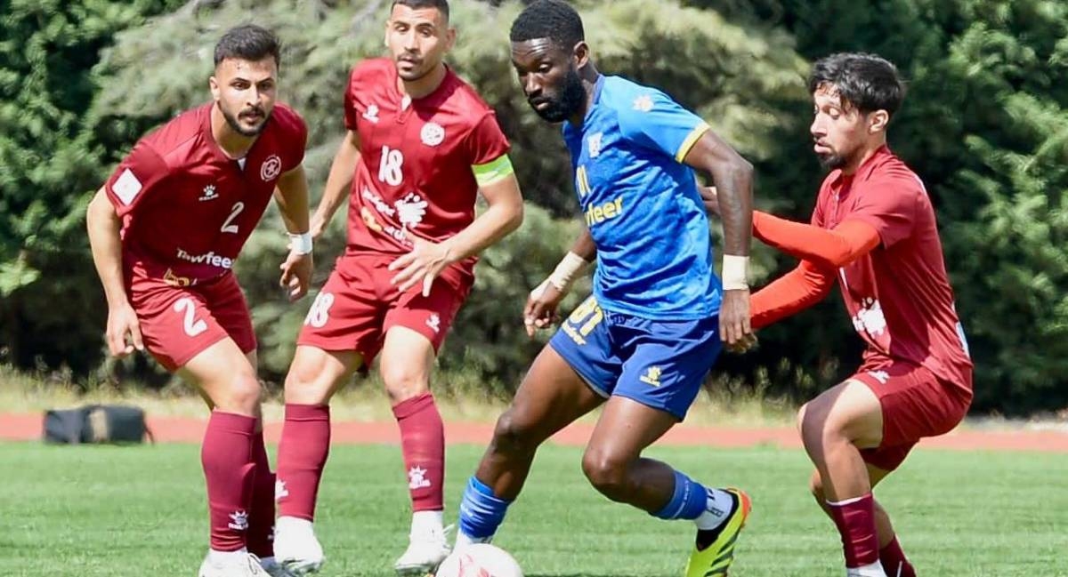 بطولة لبنان... التعادل يحسم لقاء النجمة والصفاء (1-1)