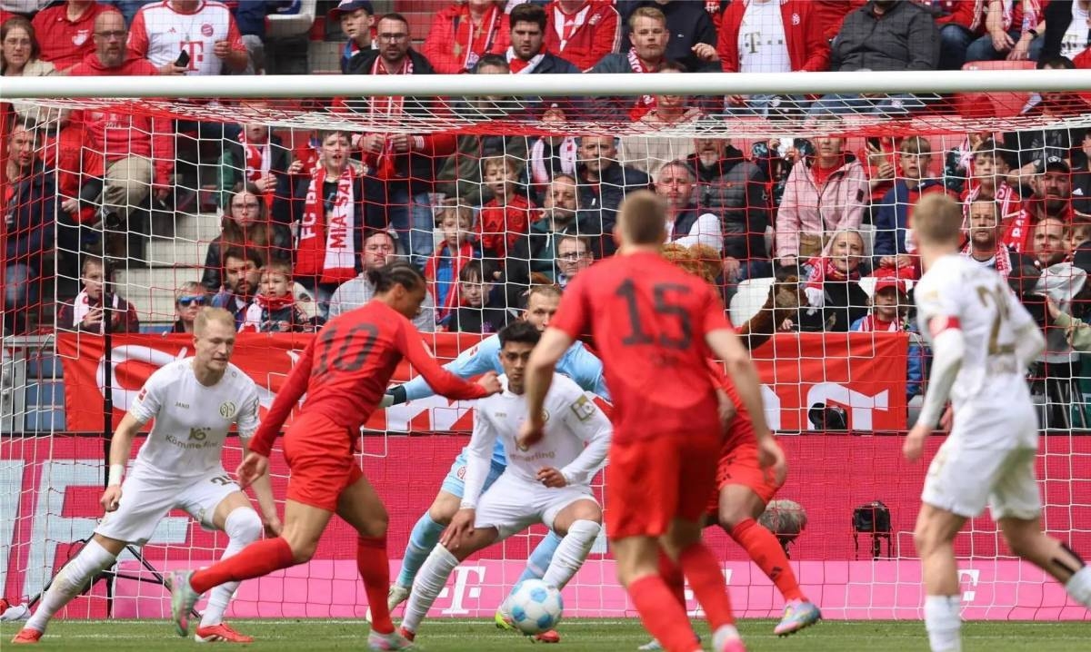 البطولات الأوروبية... باير ليفركوزن يؤجل تتويج بايرن ميونيخ