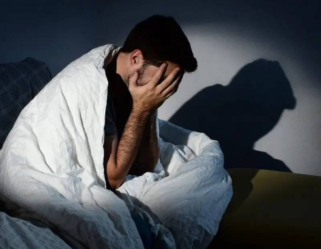 6 علامات مرتبطة بالنوم تُنذر بمشاكل صحية خطيرة.. تعرَّف عليها