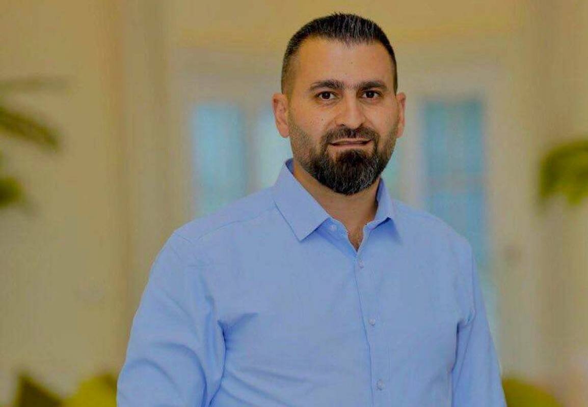 يسعى بكل قوته للعودة إلى الدرجة الأولى