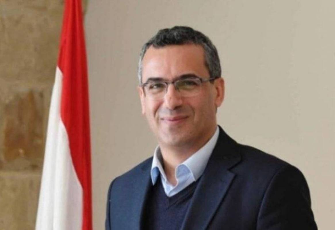 وزير الزراعة يغادر الى إيطاليا