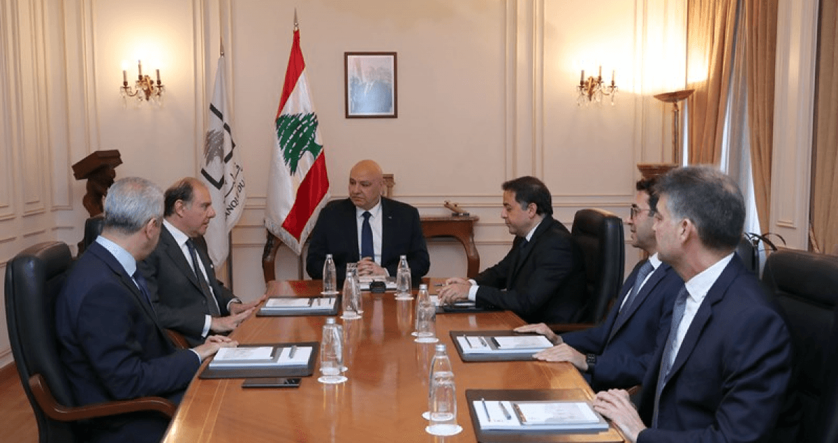 عون لحاكم مصرف لبنان ونوابه: مسؤوليتكم كبيرة في إعادة ثقة سعيد: بوصلة عملنا ستكون بعيدة عن أي تدخل سياسي او طائفي