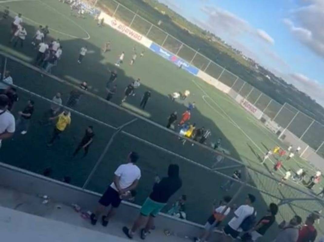 بلطجة وسكاكين في ملاعب كرة القدم اللبنانية
