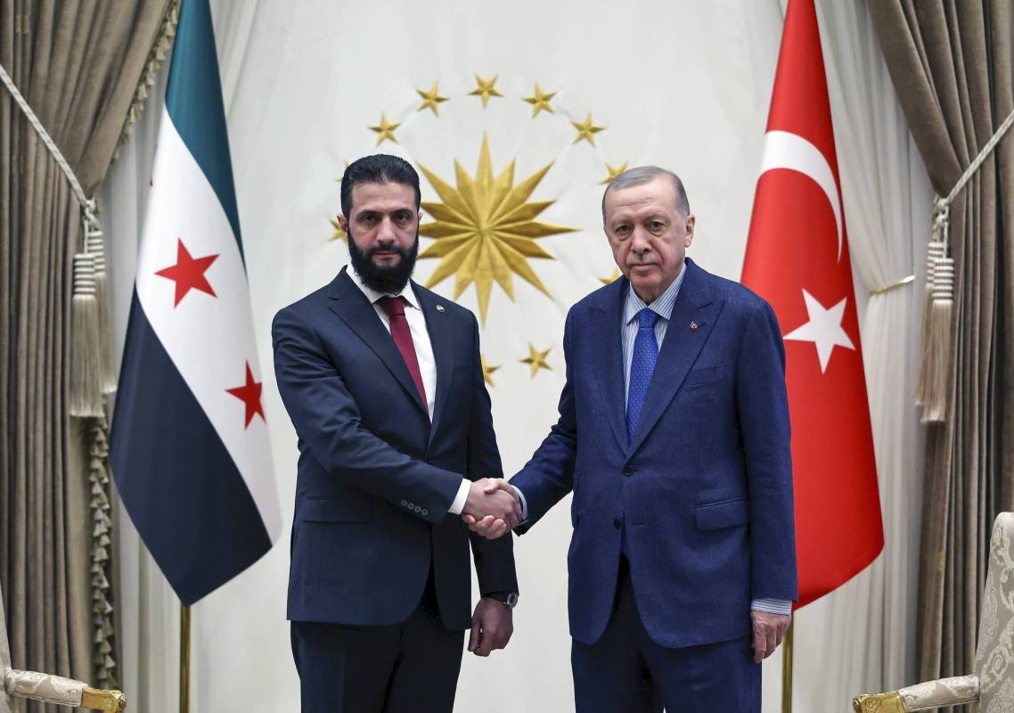 الرئاسة التركية: أردوغان أكد للشرع أهمية الحفاظ على وحدة أراضي سوريا