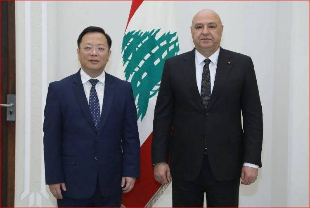 الرئيس عون يثمّن جهود السفير الصيني مع انتهاء مهامه في لبنان