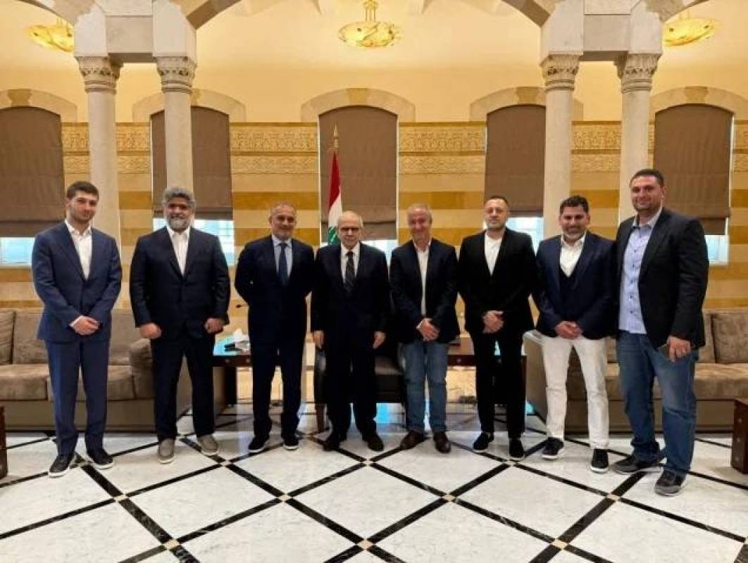 بعد هتافات "المدينة الرياضية"... وفد من نادي النجمة يعتذر لسلام