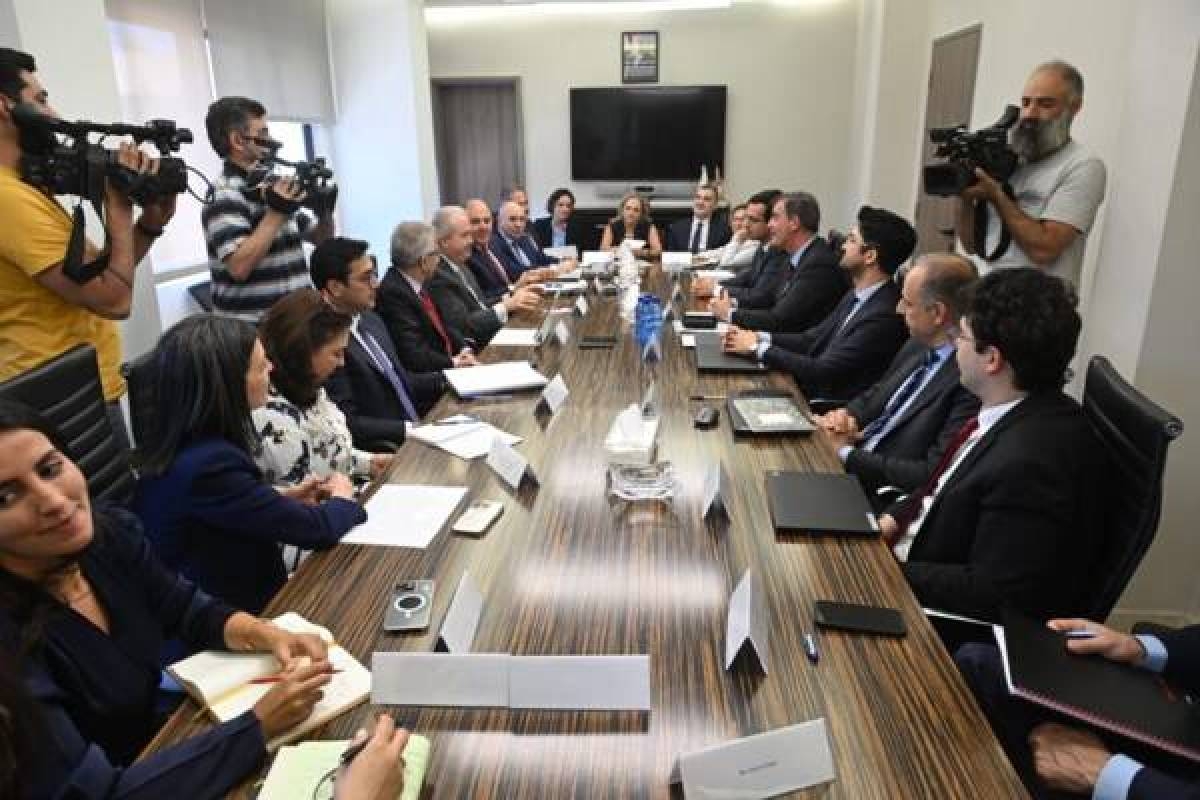 جابر: المفاوضات مع صندوق النقد تتقدم ومسألة الودائع من الأولويات