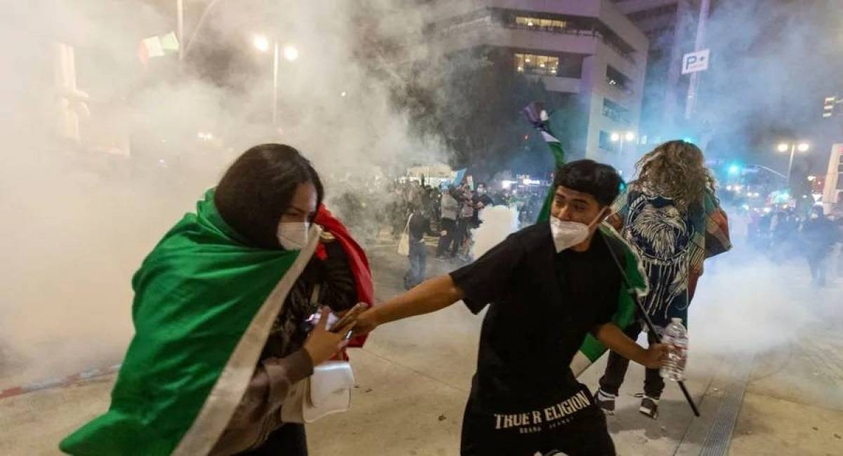 احتجاجات الهجرة تفجّر توتراً في كاليفورنيا.... وترامب: سنحرر لوس أنجلوس