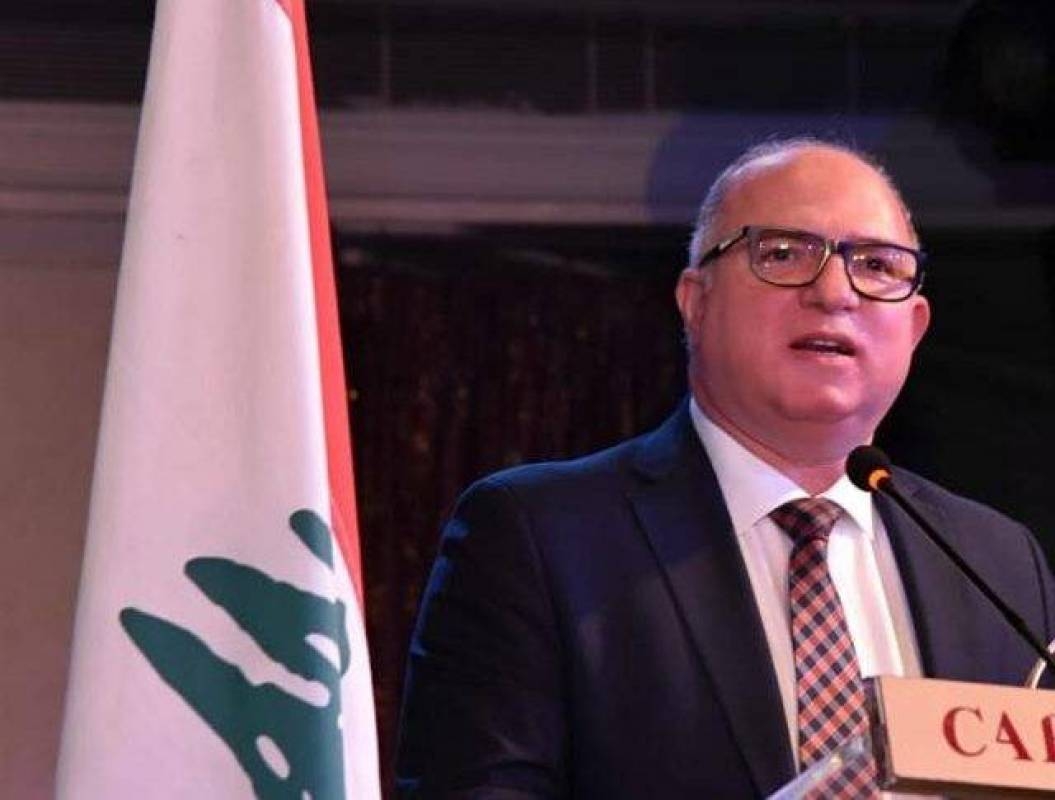 وزير العمل: مشكلة بدل دفتر القيادة للسائقين حلّت واتفاق على تسهيل معاملاتهم في الضمان