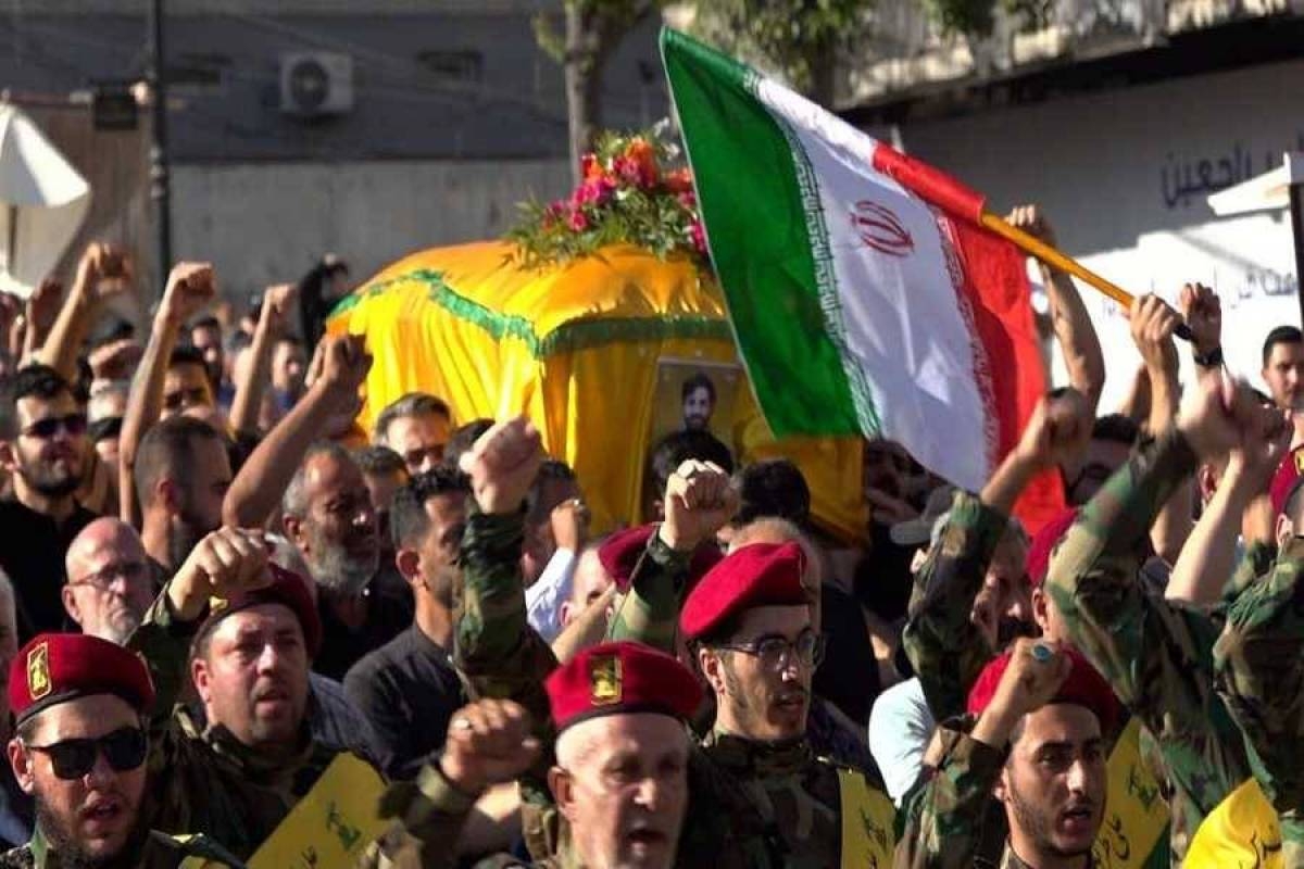 حزب الله: واجب كلّ حر في العالم أن يقف مع الحق ويتضامن معه وينصره والتهديدات الأميركيّة التي تُطلق بوجه إيران هي تهديداتٌ موجهةٌ للمنطقة بأكملها