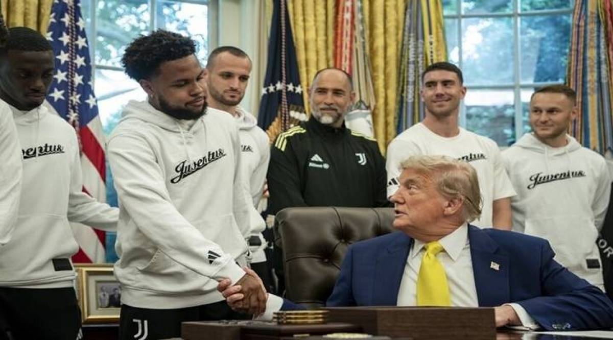 ترامب يحرج لاعبي يوفنتوس بسؤال غريب عن النساء