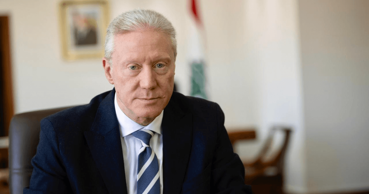لامي باتصال مع رجي: نشدد على أهميّة بقاء لبنان خارج الحرب بين إيران و"إسرائيل"
