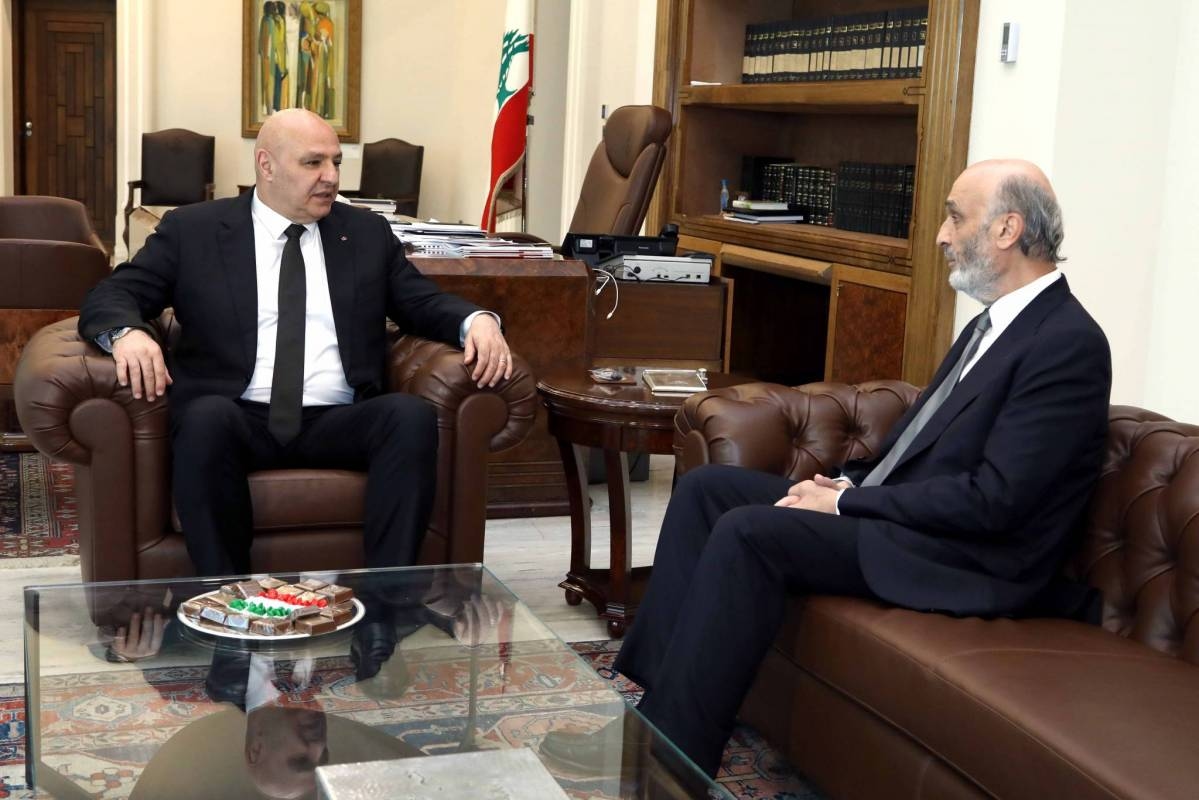 عرض مع جابر شؤوناً تتعلّق بـ "الماليّة"... ومع افرام تطوير قانون الإنتخابات النيابيّة عون اتصل بالشرع مُعزياً بضحايا التفجير الإرهابي في كنيسة مار الياس بدمشق جعجع: من المفترض أن ننتهي من موضوع تسليم سلاح حزب الله وفق منطق الدولة