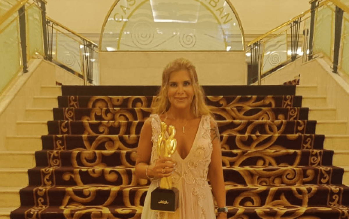ألين لحود: صوت يضيء ليالي جبيل ومسرح الزمن الجميل..وقريبا بدور الشحرورة!