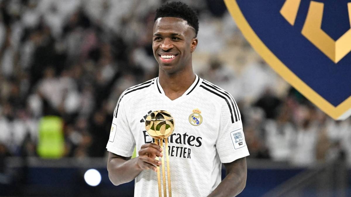 فينيسيوس يحسم الجدل حول مستقبله مع ريال مدريد