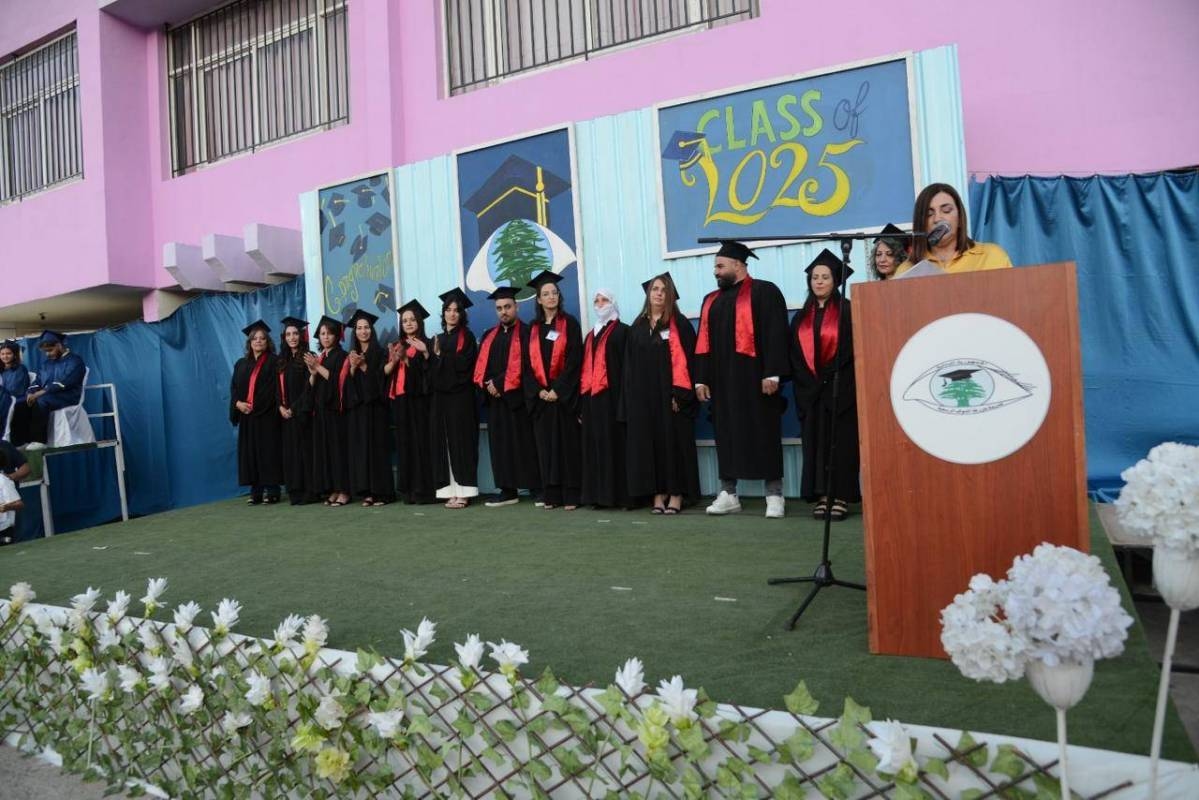 مدرسة مزرعة الشوف الرسميّة اختتمت عامها الدراسي بتخريج طلابها وعروض فنيّة
